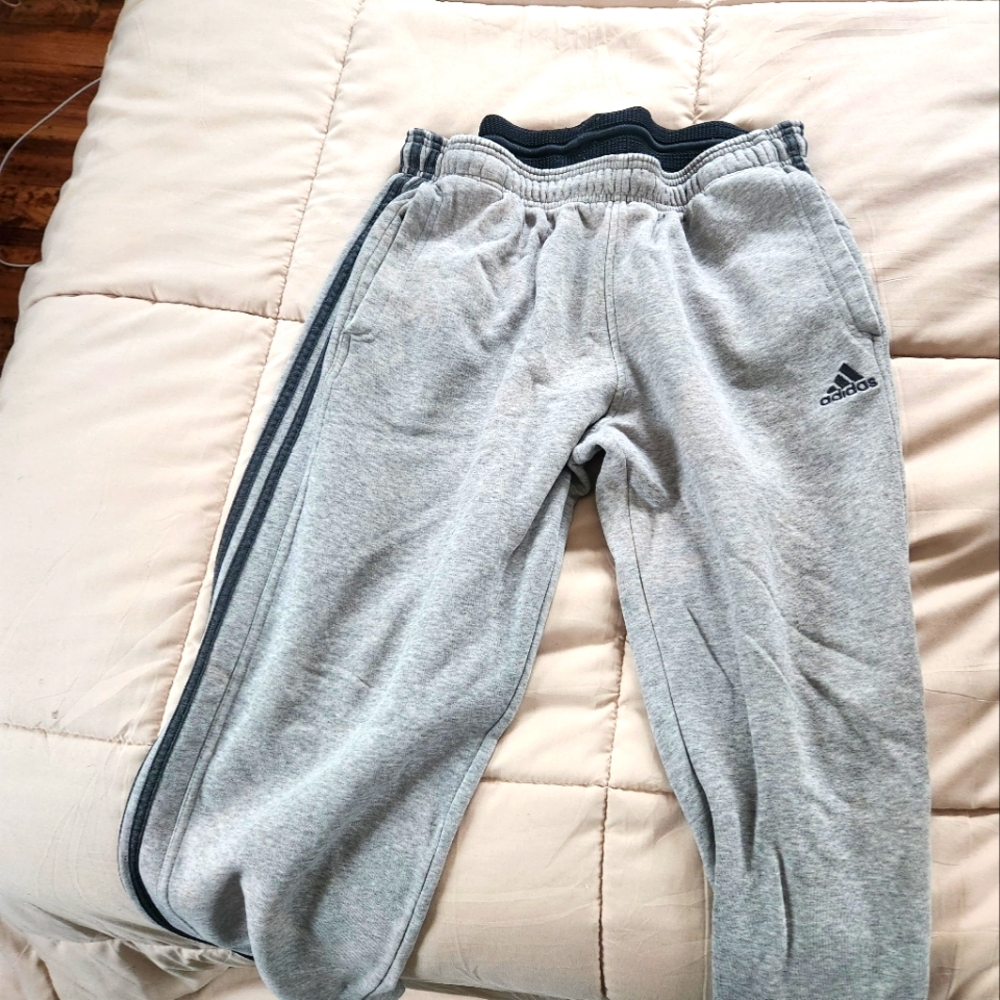 2 pairs of mens sweatpants